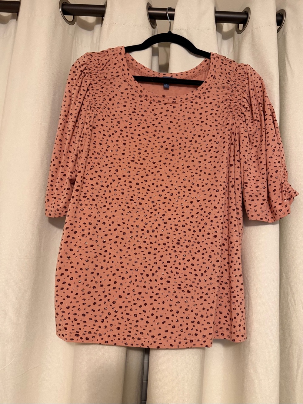 Democracy Dusty Rose Metallic Dot Ruched Sleeve Top Size L